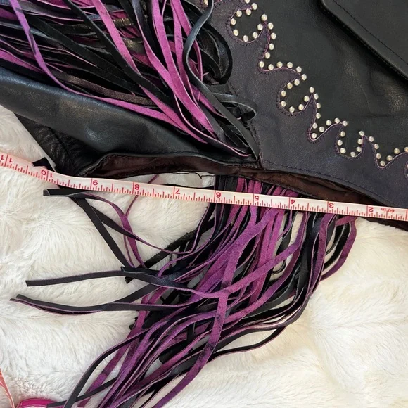 Leather black and purple vest. Fits like a medium although labeled a large. - Picture 6 of 7